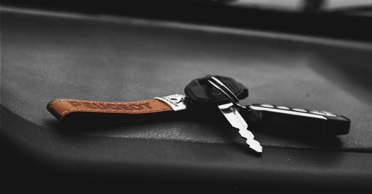 Chevrolet car key fob — Glen Head Locksmith