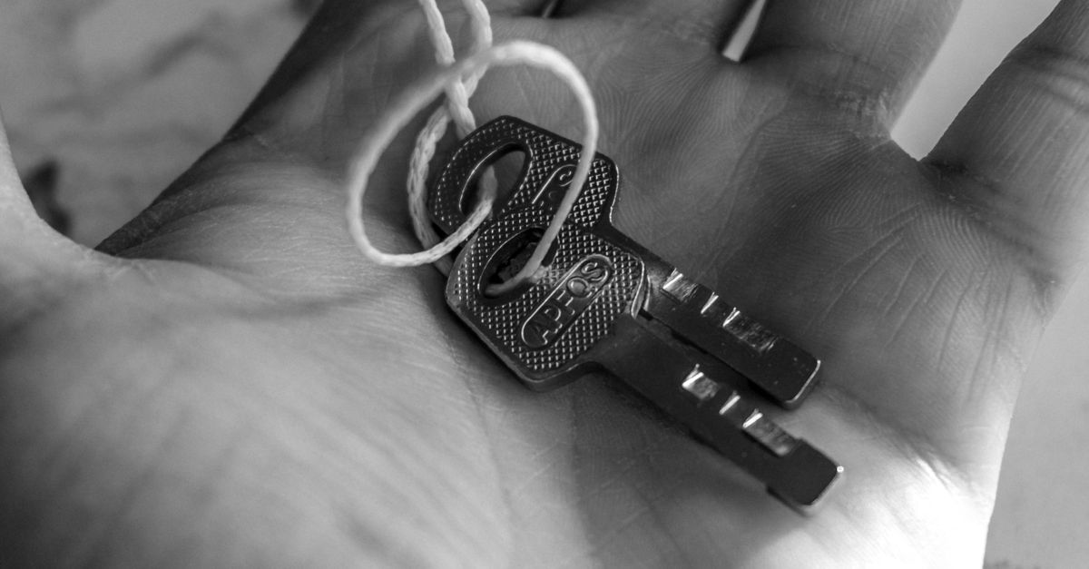 Key Copy Kiosks vs. a Local Locksmith: What's the Difference? — Glen Head Locksmith