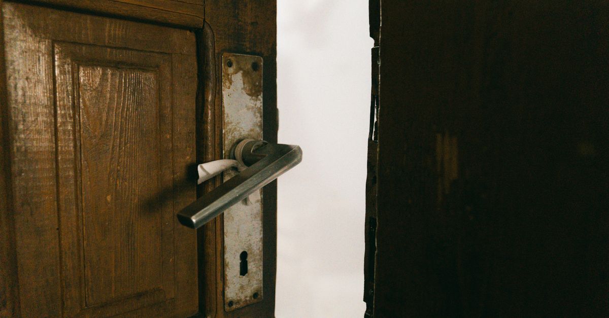 Door Knob Lock Replacement — Glen Head Locksmith