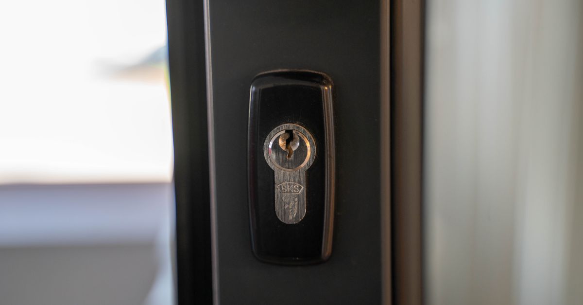 home security lock door — Glen Head Locksmith