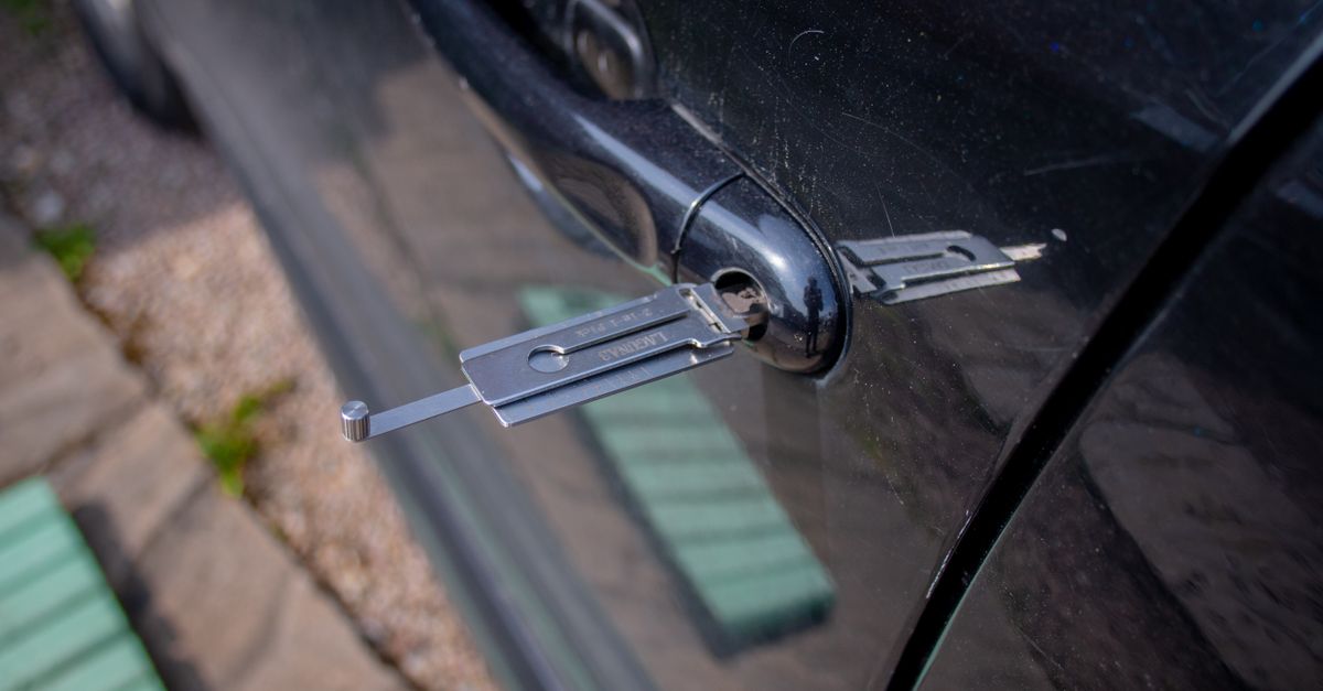 locksmith service technician — Glen Head Locksmith