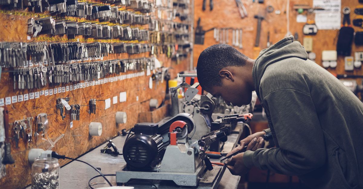 key maker professional — Glen Head Locksmith