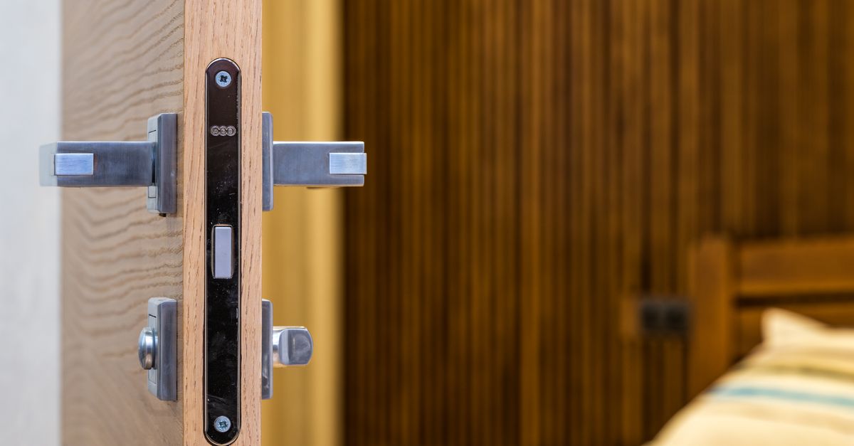 door security hardware — Glen Head Locksmith