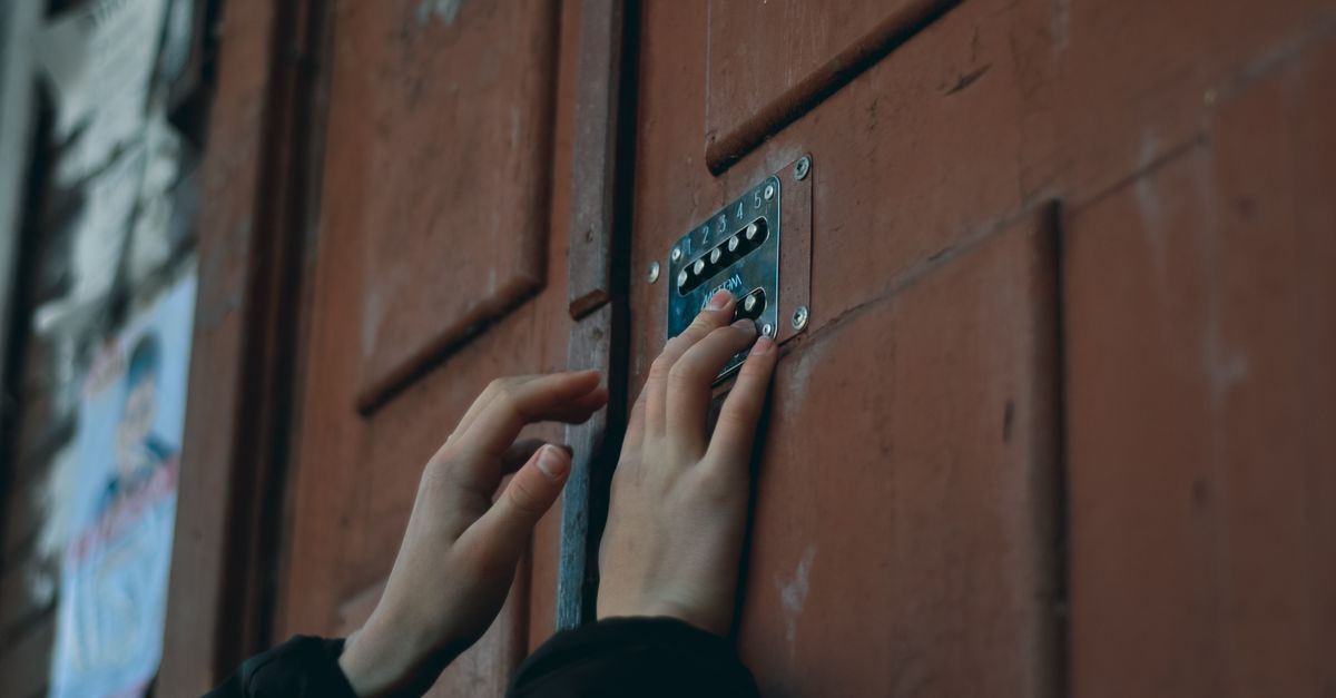 home security lock door — Glen Head Locksmith